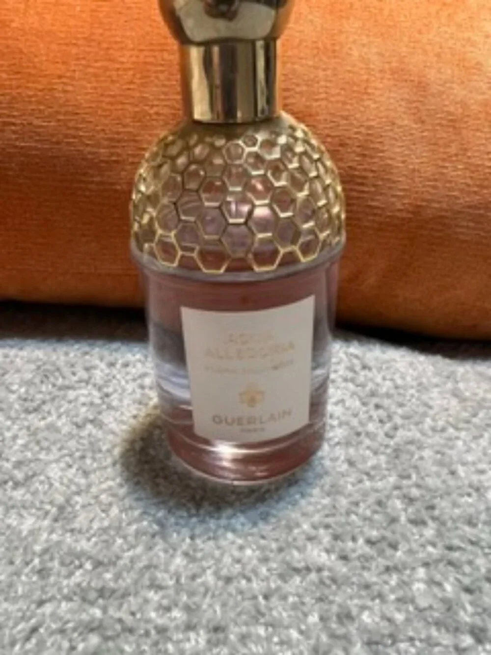 GUERLAIN authentic paris